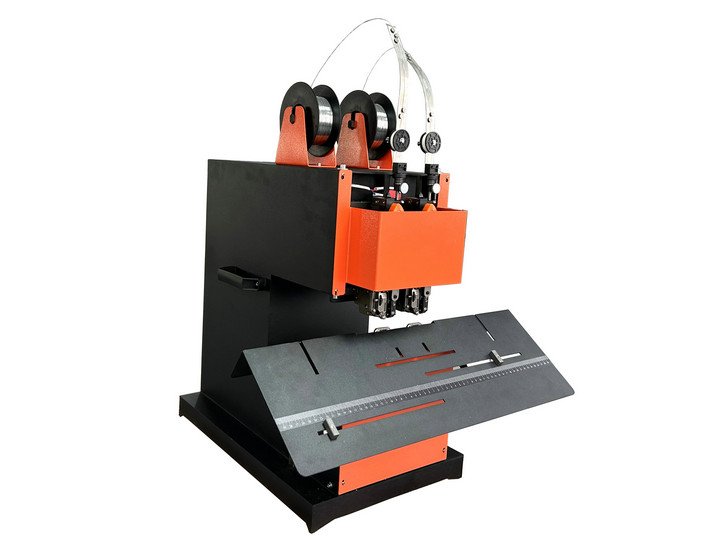 Double-head wire stitching machine